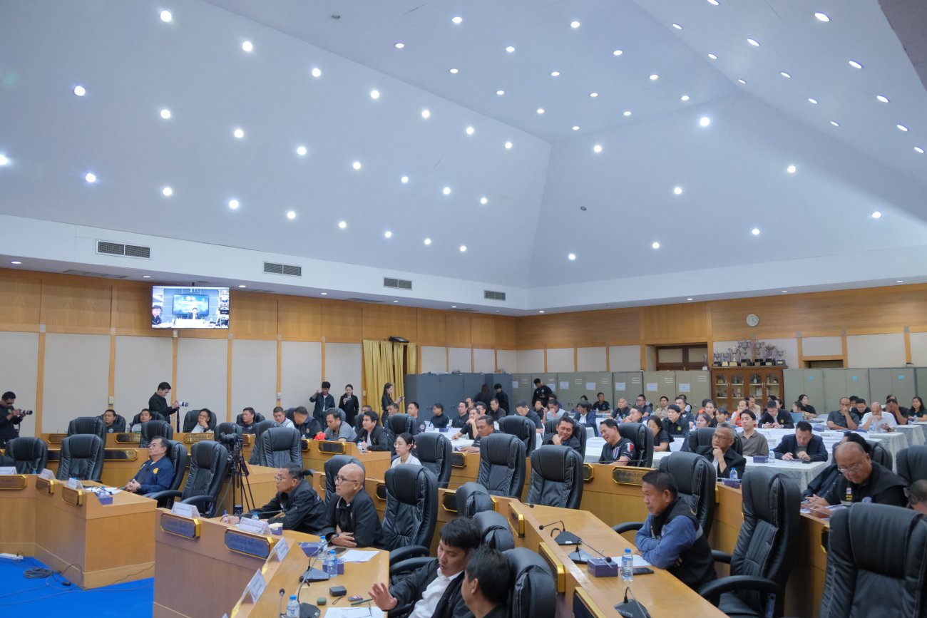 ประชุมเตรียมความพร้อมรับสถานการณ์น้ำในพื้นที่จังหวัดปทุมธานี